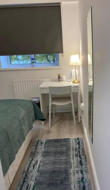 Private Room In Sidmouth Street, Kings Cross London Exterior photo